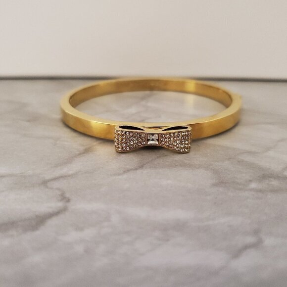 ✨ Kate Spade Rhinestone Pave Bow Gold Hinged Bracelet ✨ - Picture 1 of 10